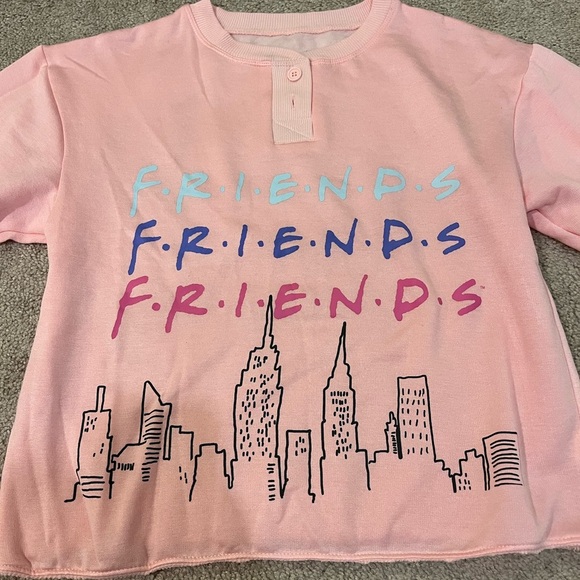 FRIENDS Graphic Long Sleeve Pajama Top - Picture 3 of 6